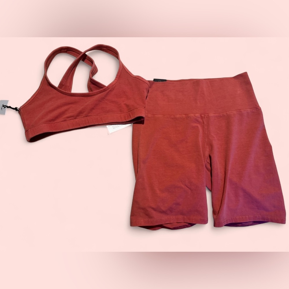 Aritzia TnaCHILL Set